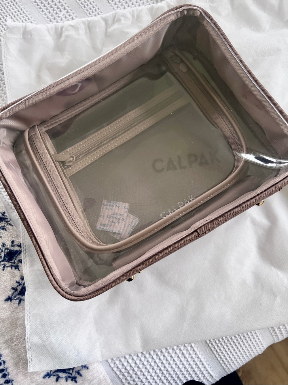 Calpak Clear Large Cosmetic Bag with Mocha Trim and Gold Hardware - New - Picture 2 of 15